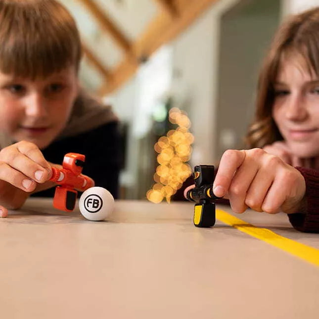 Naujos kartos stalo futbolininkai - FOOSBOTS RORA