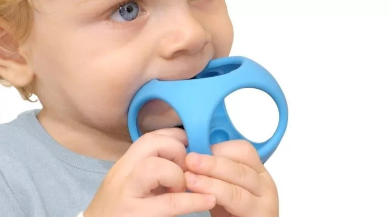 „Oibo“ - daugiafunkcinis sensorinis žaislas-kramtukas (mėlynas)